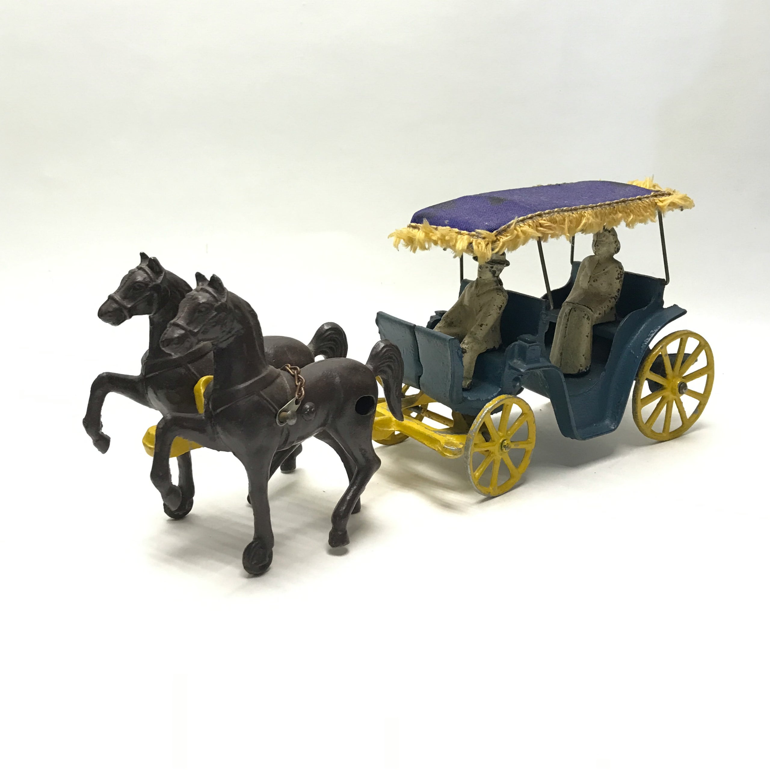Vintage cast iron horse and buggy toy discount